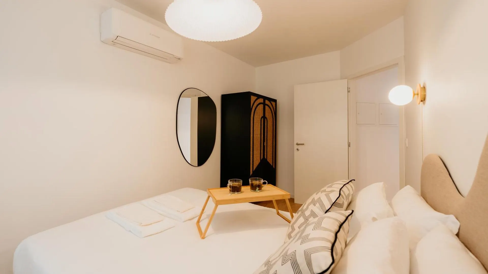 Mary Pink - No Rc C - Amazing Two-Bedroom Apartment Lisbon Portugal